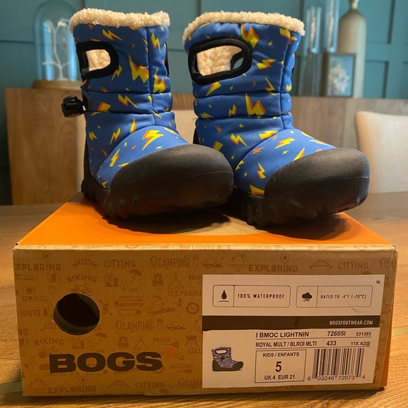 NWT Bogs B-moc Snow Rain Boot, Lightning-royal - Size Infant 5 - Picture 3 of 3